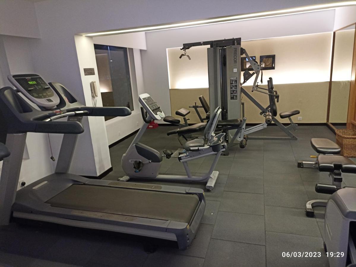 Fortune Select Sg Highway, Ahmedabad - Member Itc Hotels' Group Luaran gambar