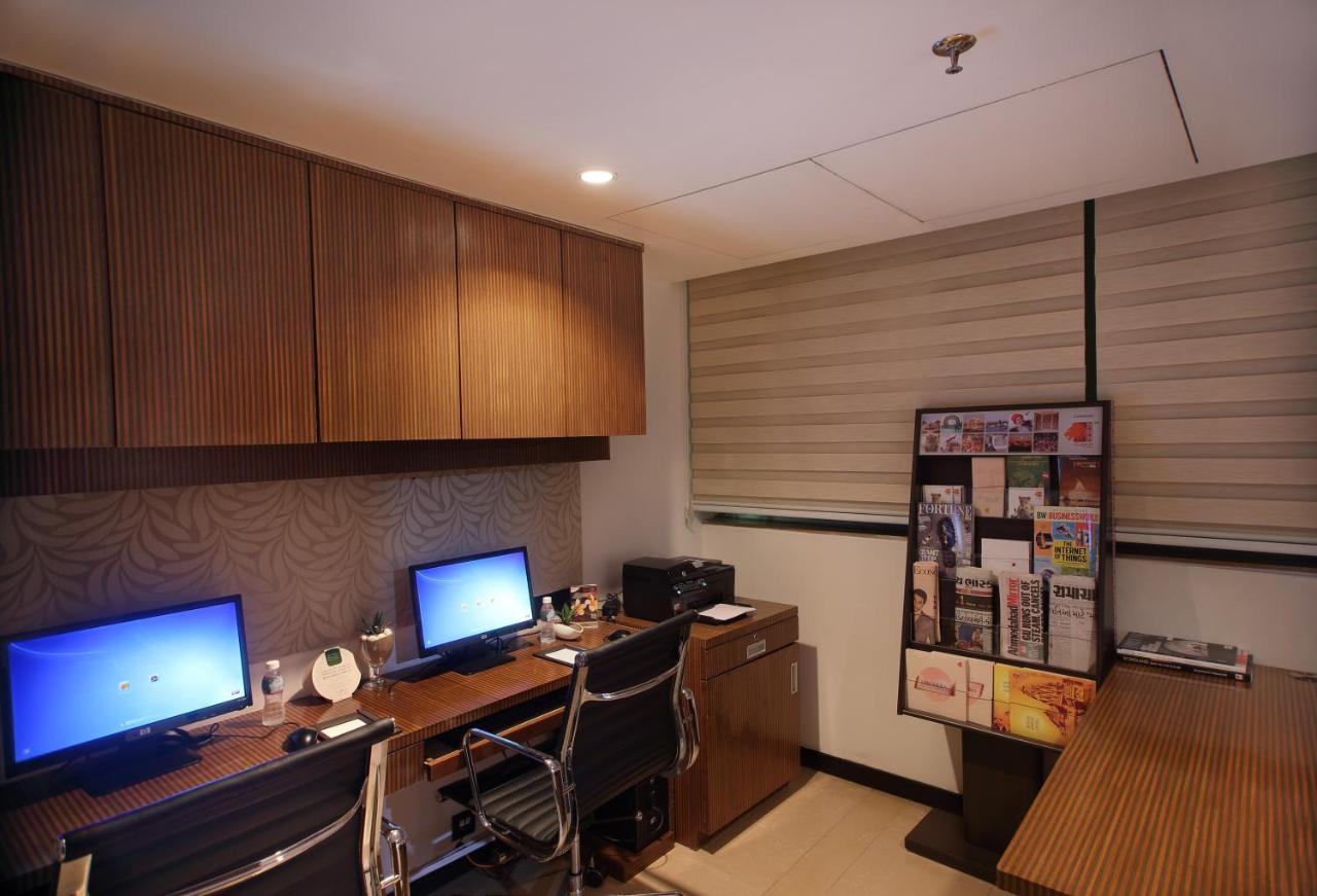 Fortune Select Sg Highway, Ahmedabad - Member Itc Hotels' Group Luaran gambar