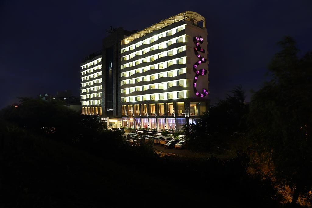 Fortune Select Sg Highway, Ahmedabad - Member Itc Hotels' Group Luaran gambar