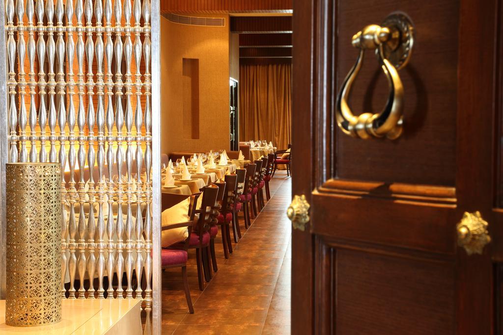 Fortune Select Sg Highway, Ahmedabad - Member Itc Hotels' Group Luaran gambar