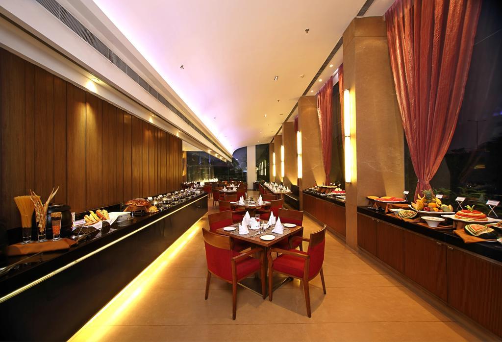 Fortune Select Sg Highway, Ahmedabad - Member Itc Hotels' Group Luaran gambar