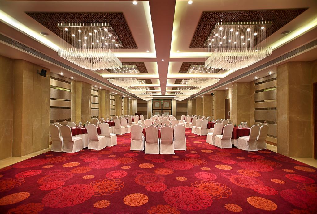 Fortune Select Sg Highway, Ahmedabad - Member Itc Hotels' Group Luaran gambar