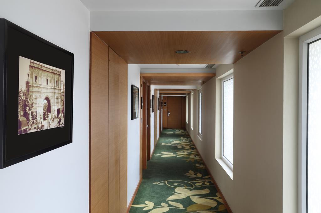 Fortune Select Sg Highway, Ahmedabad - Member Itc Hotels' Group Luaran gambar