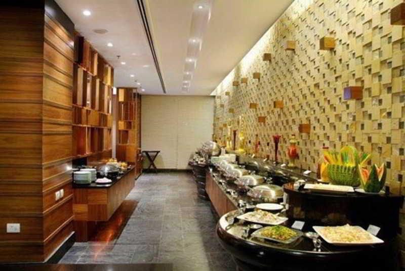 Fortune Select Sg Highway, Ahmedabad - Member Itc Hotels' Group Luaran gambar