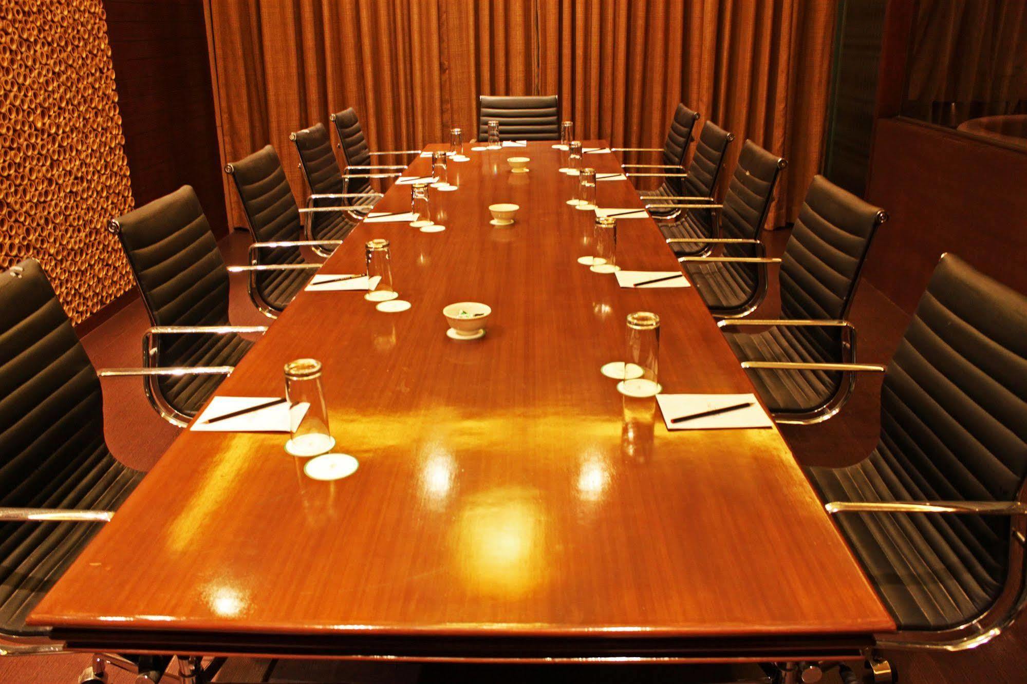 Fortune Select Sg Highway, Ahmedabad - Member Itc Hotels' Group Luaran gambar