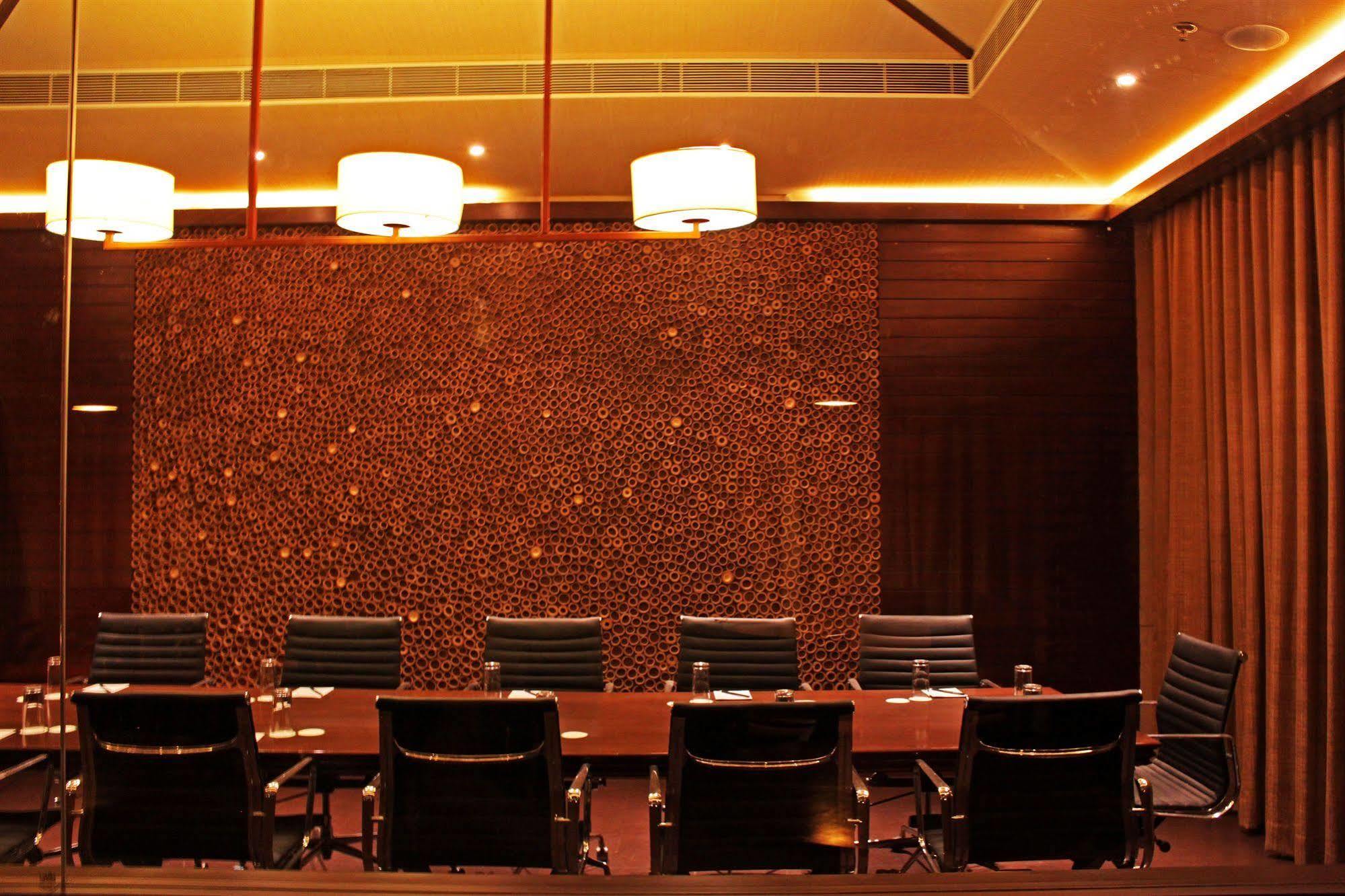 Fortune Select Sg Highway, Ahmedabad - Member Itc Hotels' Group Luaran gambar