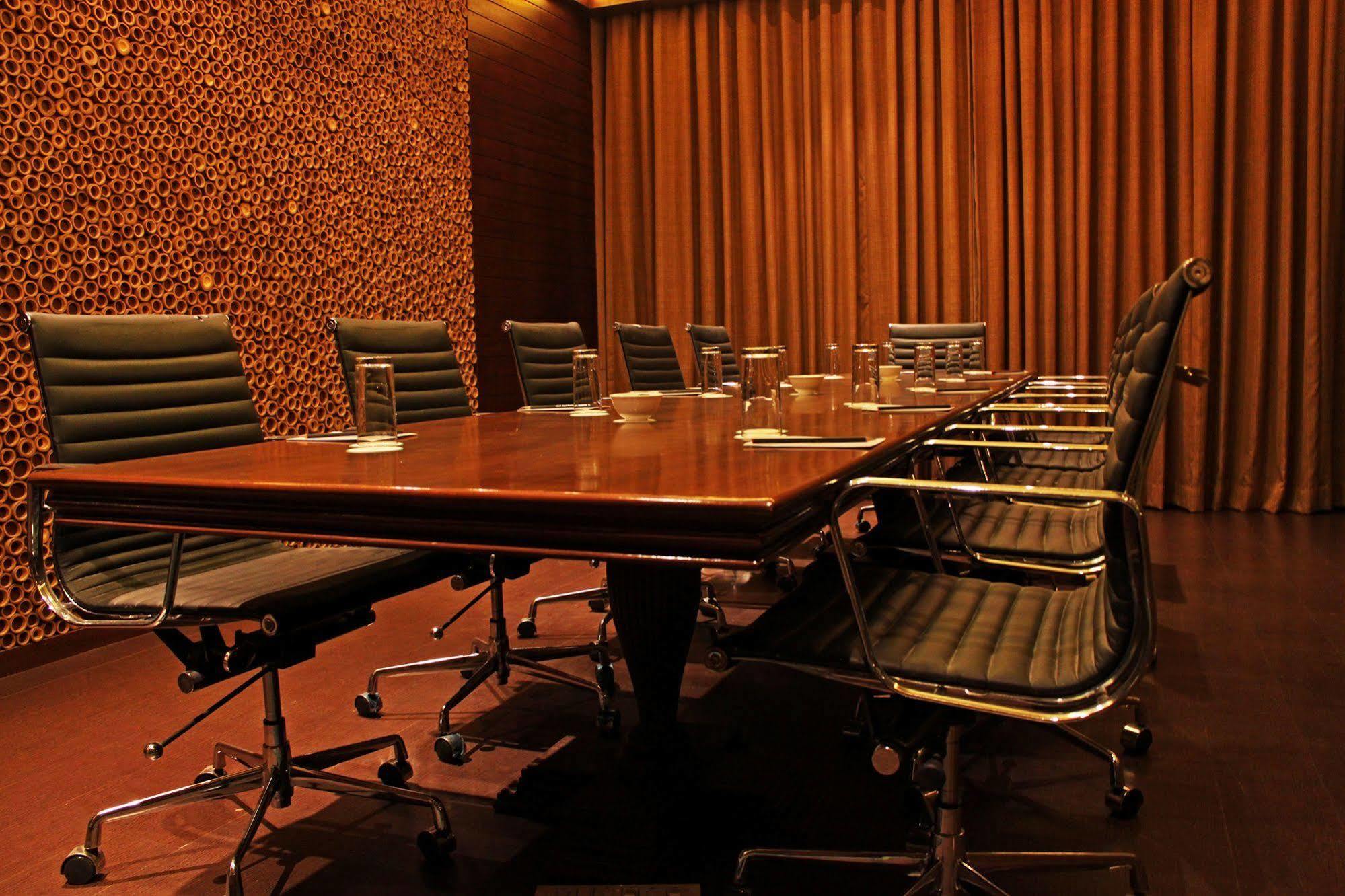 Fortune Select Sg Highway, Ahmedabad - Member Itc Hotels' Group Luaran gambar